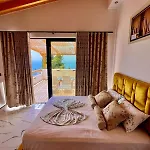 Bed & Breakfast Panorama Piqeras
