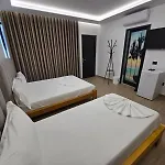 فندق مبيت وإفطار Panorama Piqeras