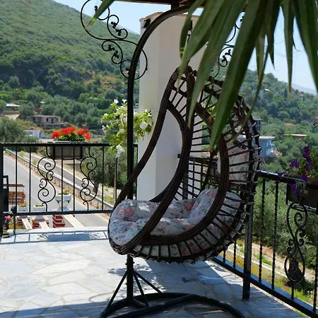 Panorama Bed & Breakfast 3*