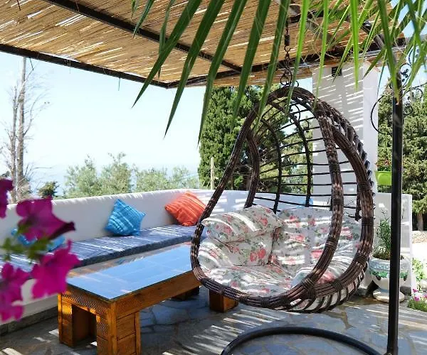 Panorama Bed and Breakfast Piqeras