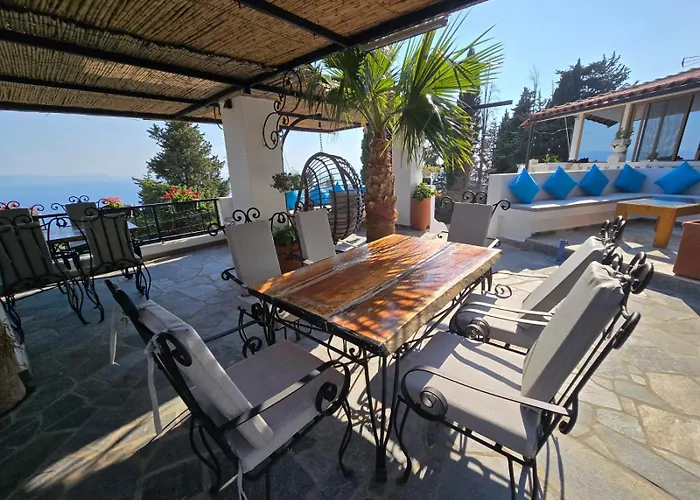 Panorama Bed and Breakfast 3*